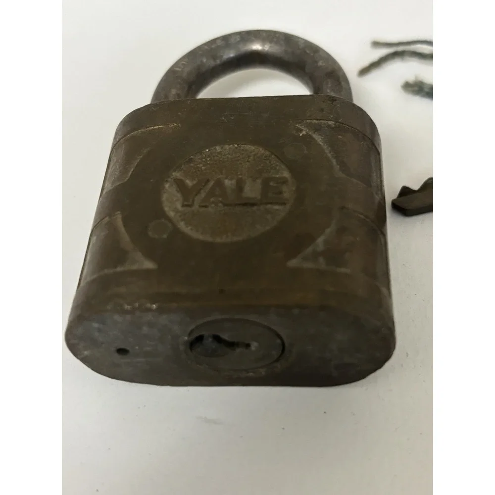 N/A yale padlock